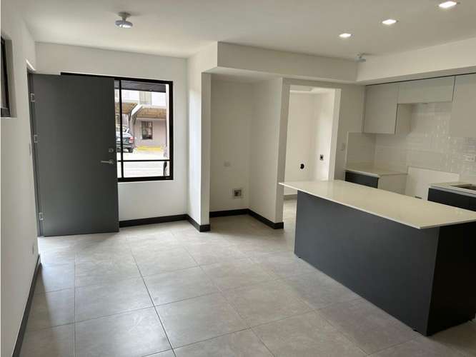 Apartamento amplio con PATIO en condominio en condominio Francisco, Heredia - Imagen 6