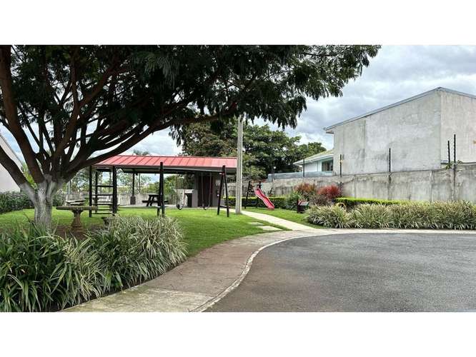 Apartamento amplio con PATIO en condominio en condominio Francisco, Heredia - Imagen 18