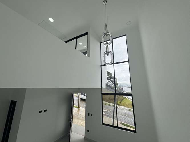 *Venta de hermosa casa de 4 habitaciones en condominio en Tres Ríos. - Imagen 8