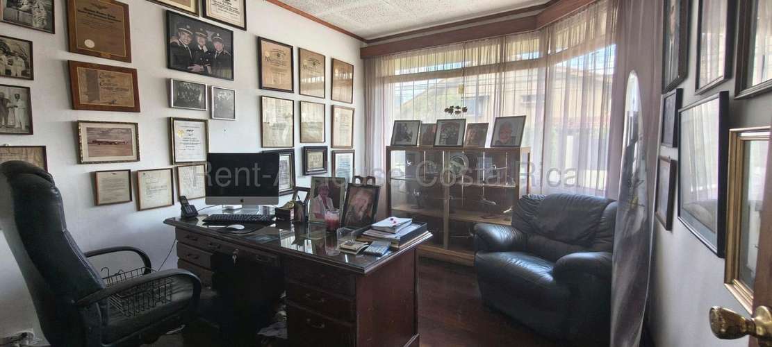 Exclusiva casa de una planta en la codiciada zona este de San José - Imagen 11