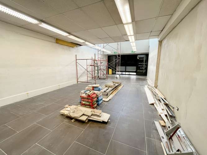 Local Comercial en Alquiler en San José Centro | 243 m² | Alto Tránsito Peatonal - Imagen 2