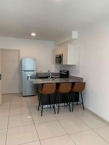 Apartamento con linea blanca para alquiler en Lagunilla de Heredia.