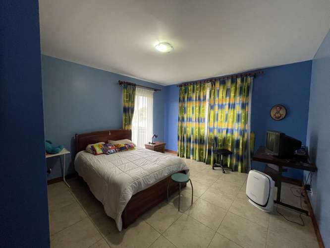 *Venta de casa en Lomas de Zurquí, San Josecito de San Isidro, Heredia. - Imagen 11