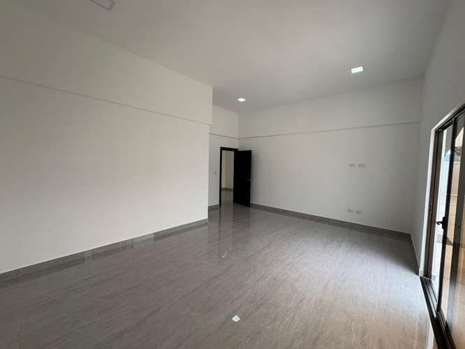 *Venta de Casa de Lujo en Condominio Tipo Resort en Tres Ríos - Imagen 13