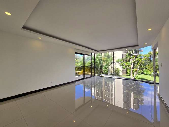 Apartamento en 1er nivel con terraza grande en Bello Horizonte Escazú en venta - Imagen 16