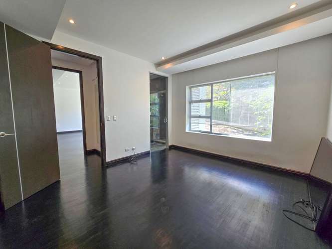Apartamento en 1er nivel con terraza grande en Bello Horizonte Escazú en venta - Imagen 8