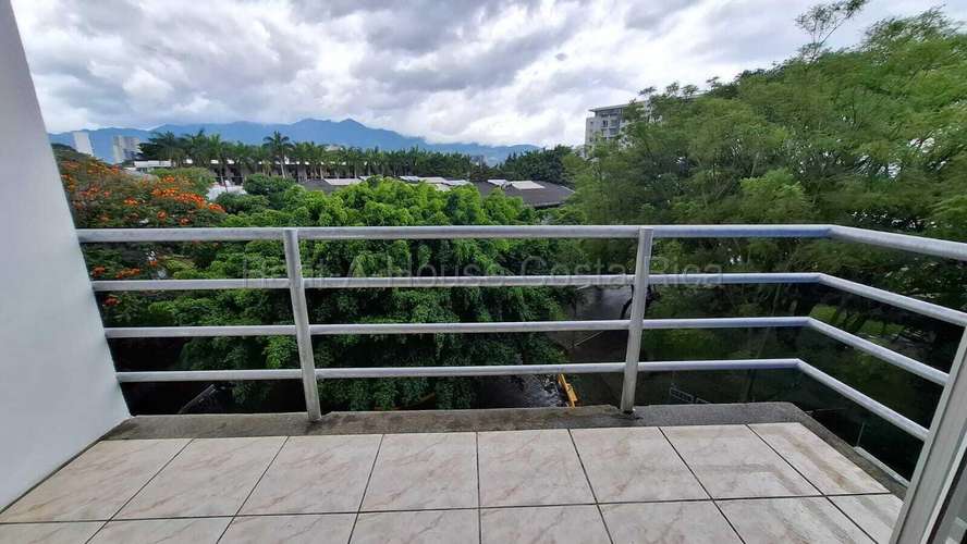 Venta de Apartamento en La Uruca con Balcón y Amenidades #27-908 GS - Imagen 4