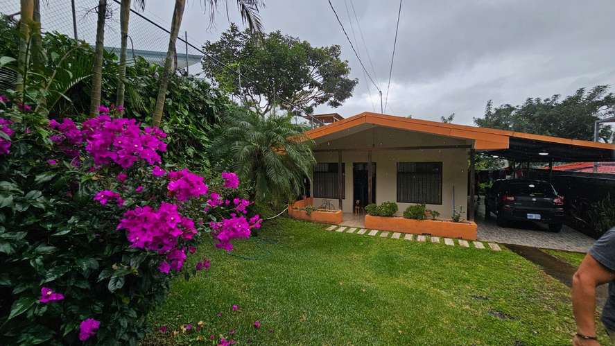 Venta de hermosa casa en San Gabriel de Aserrí - 03