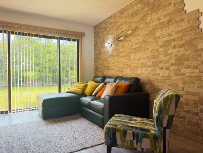 Apartamento amueblado de 2 dormitorios en alquiler en Liberia, Guanacaste - Imagen 2
