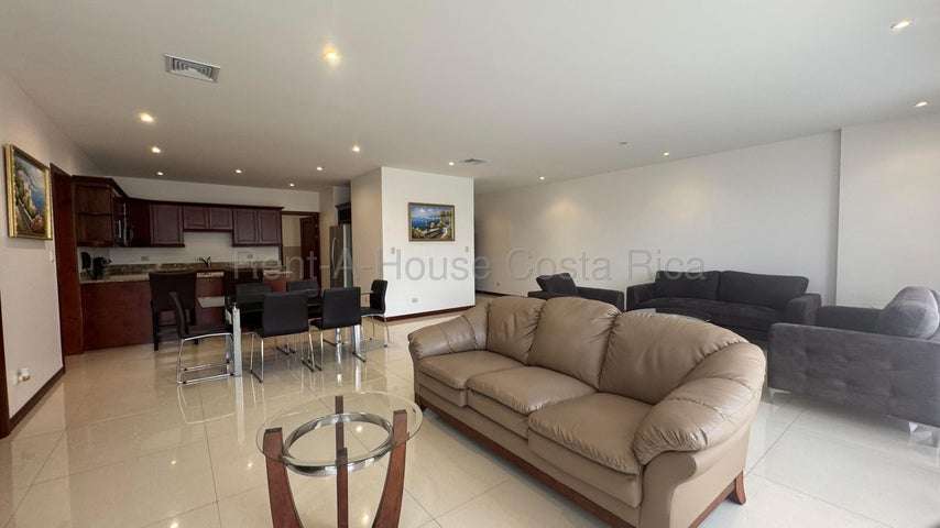 Alquiler de Apartamento AMUEBLADO en Escazú-San Rafael. 