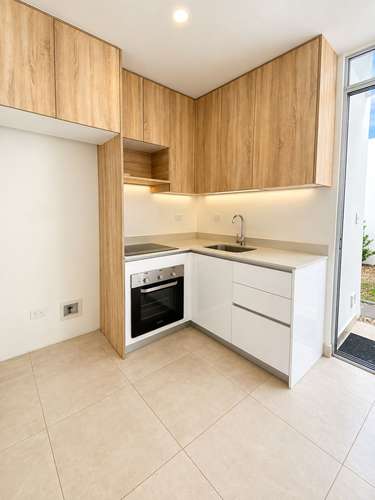 CASA EN ALQUILER VISTAS DE SANTA ANA | 2 HAB | PATIO | $1,050 - Imagen 3