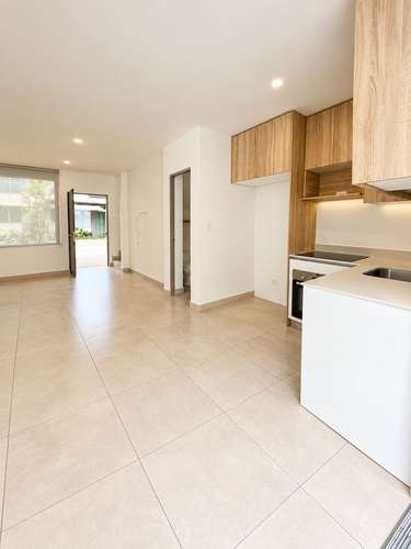 CASA EN ALQUILER VISTAS DE SANTA ANA | 2 HAB | PATIO | $1,050 - Imagen 2
