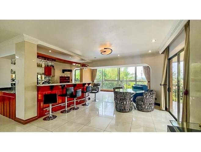 Se vende casa en Villa Real - Imagen 4