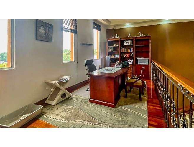 Se vende casa en Villa Real - Imagen 12