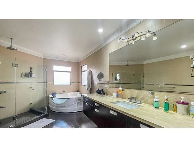 Se vende casa en Villa Real - Imagen 15
