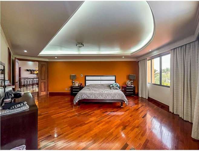 Se vende casa en Villa Real - Imagen 14