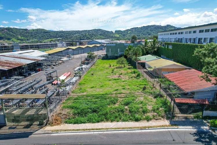 Lote en Santa Ana - 1468.61 m² - ₡228,365,060
