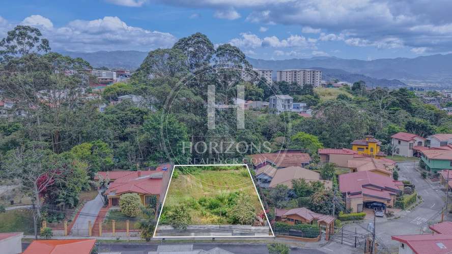 Lote en Residencial 1436m² Sabanilla Montes de Oca Ideal para Proyecto de Apartamentos o Casa Familiar noj1078 - Imagen 2