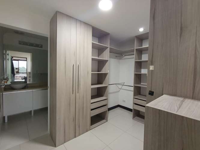 ESPECTACULAR APARTEMENTO CON HERMOSA VISTA Y  TERRAZA - Imagen 16