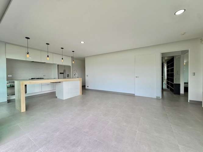 Se alquila Apartamento en Piedades de santa Ana, con  jardín grande. - Imagen 9