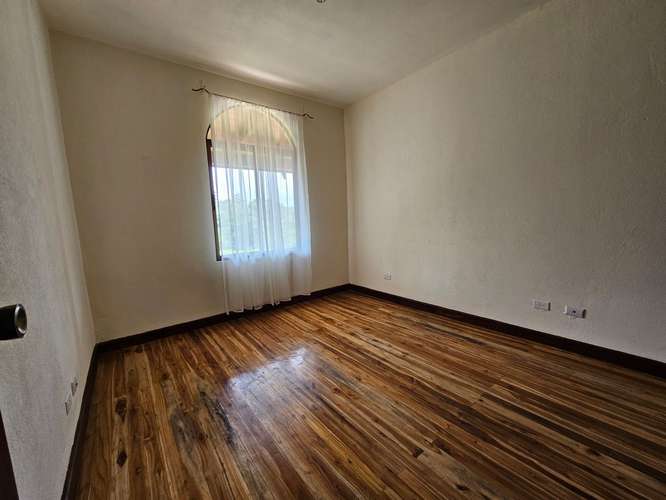 Bella Casa de Lujo en Residencial Zurquí Hills, Heredia - Imagen 16