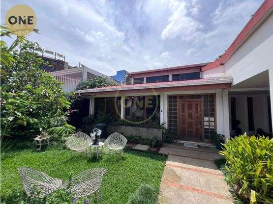 Casa en Rohrmoser con Gran Potencial para Vivir o Invertir - Imagen 1