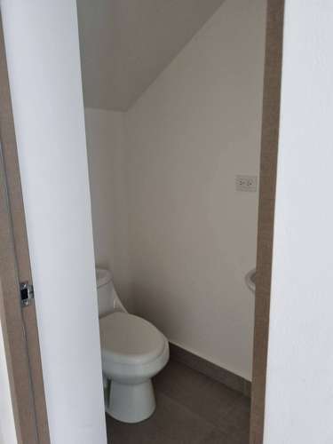  Alquiler en Condominio Vistas Santa Ana - Casa con Patio Privado - Imagen 11