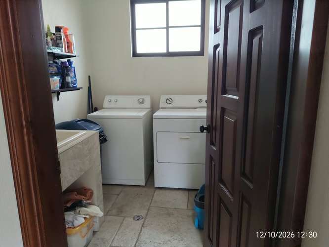 Casa de lujo con 5 habitaciones y amueblada en San Lorenzo, Heredia - Casi 50% menos que el avalúo