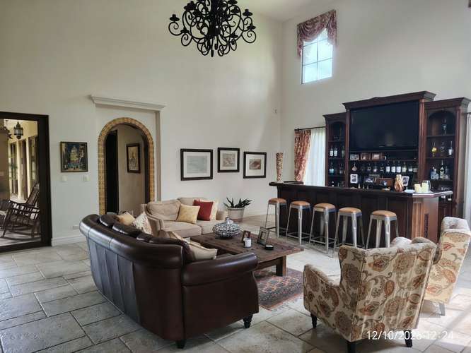 Casa de lujo con 5 habitaciones y amueblada en San Lorenzo, Heredia - Casi 50% menos que el avalúo