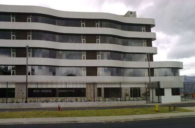 Cómodas y seguras Oficinas en Edificio Mira, Zapote, San José - Imagen 6