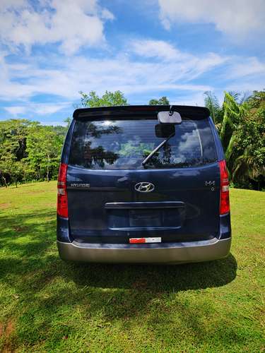  HYUNDAI H-1 2016 DIÉSEL – 10 PASAJEROS Precio: 8.900.000 Se vende Hyundai H-1 año 2016, cómoda y en excelente estado