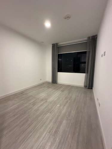 SE ALQUILA AMPLIO APARTAMENTO EN NUNCIATURA CON VISTA AL PARQUE - Imagen 18