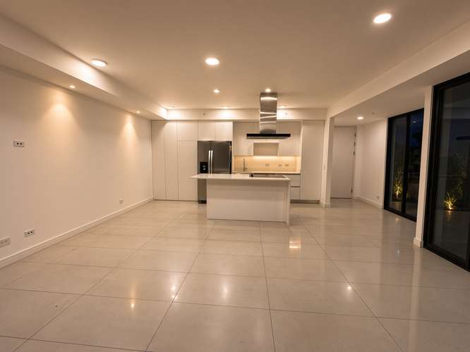 SE ALQUILA AMPLIO APARTAMENTO EN NUNCIATURA CON VISTA AL PARQUE - Imagen 2