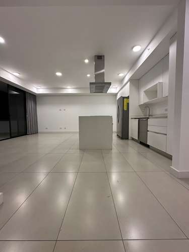 SE ALQUILA AMPLIO APARTAMENTO EN NUNCIATURA CON VISTA AL PARQUE - Imagen 16