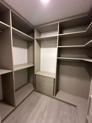 SE ALQUILA AMPLIO APARTAMENTO EN NUNCIATURA CON VISTA AL PARQUE - Imagen 17