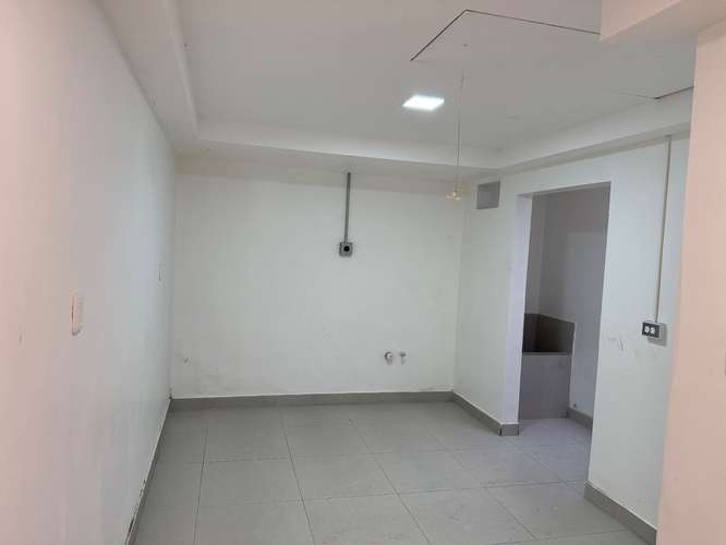 Local comercial oficinas médico 
