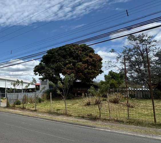 Venta de Lote Comercial-Residencial o Mixto