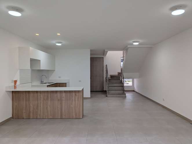 Alquiler de Casa en Condominio | Santo Domingo, Heredia | 2 Hab - 2.5 Baños - Patio y Amenidades - Imagen 8