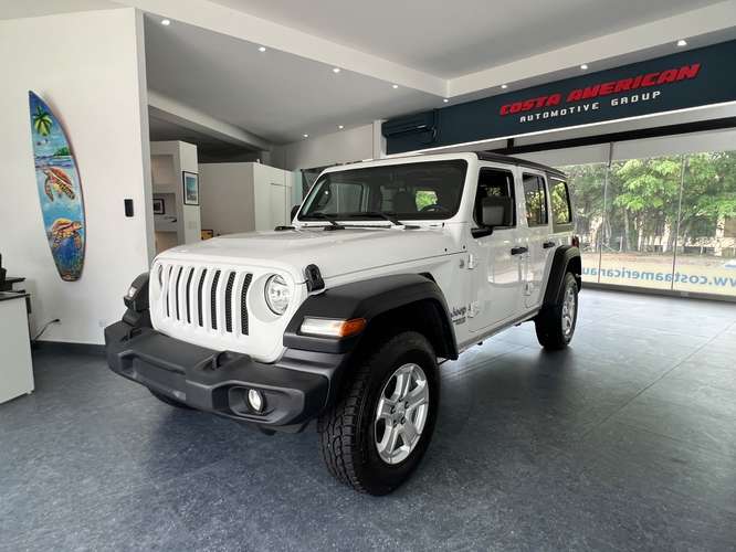 2019 Jeep Wrangler - Imagen 3