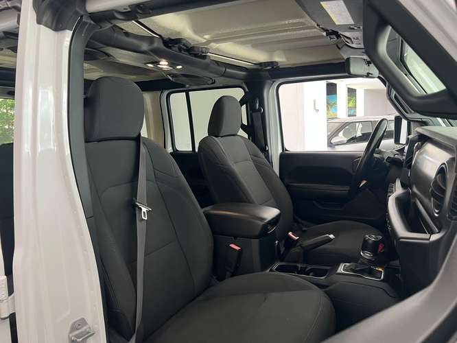 2019 Jeep Wrangler - Imagen 15