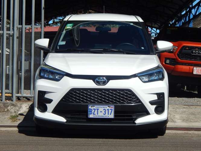 TOYOTA RAIZE E AUTOMATICO 2024