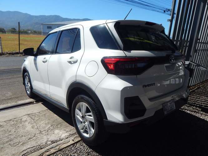 TOYOTA RAIZE E AUTOMATICO 2024