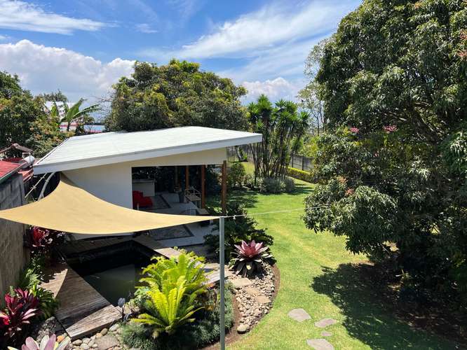 Casa en venta en Ángeles de San Rafael Heredia, elegante casa y amplias zonas verdes con rancho BBQ, estaque con peces - Imagen 16