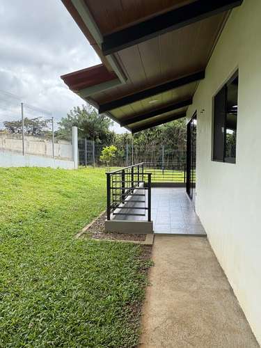 Casa moderna en San Isidro de Grecia con gran terreno y vistas naturales. - Imagen 7