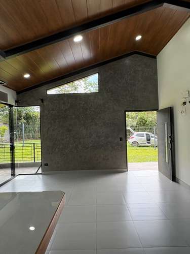 Casa moderna en San Isidro de Grecia con gran terreno y vistas naturales. - Imagen 11