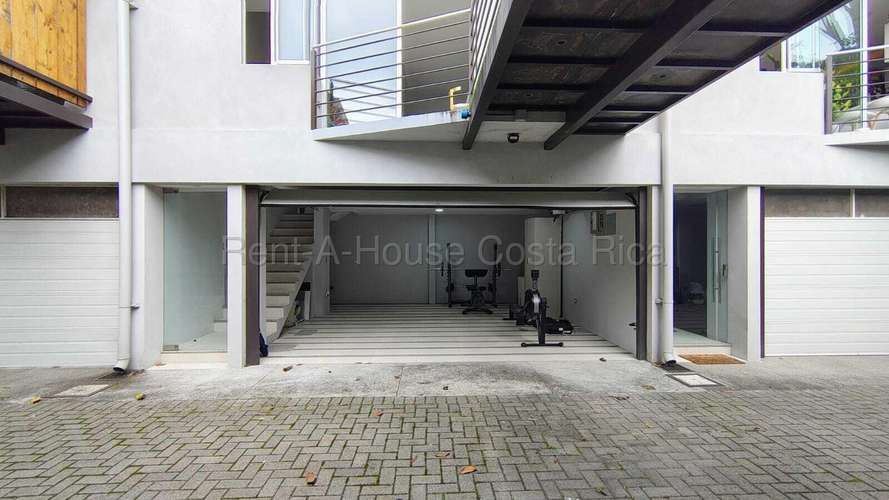 Venta de Casa Moderna en Sabanilla - Imagen 3