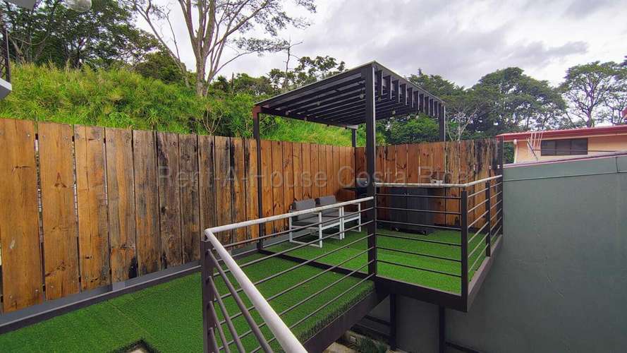 Venta de Casa Moderna en Sabanilla - Imagen 9