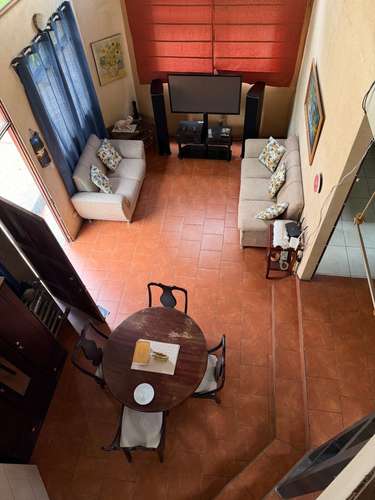 Vendo casa y apartamento en Birri Santa Barbára, por Hotel Monte Campana, con zonas verdes