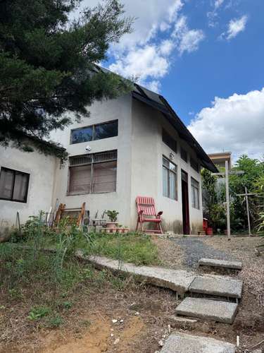 Vendo casa y apartamento en Birri Santa Barbára, por Hotel Monte Campana, con zonas verdes