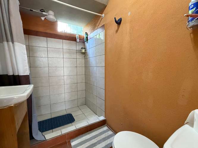 Vendo casa y apartamento en Birri Santa Barbára, por Hotel Monte Campana, con zonas verdes
